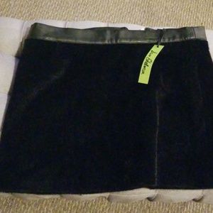 Mini faux fur/leather skirt